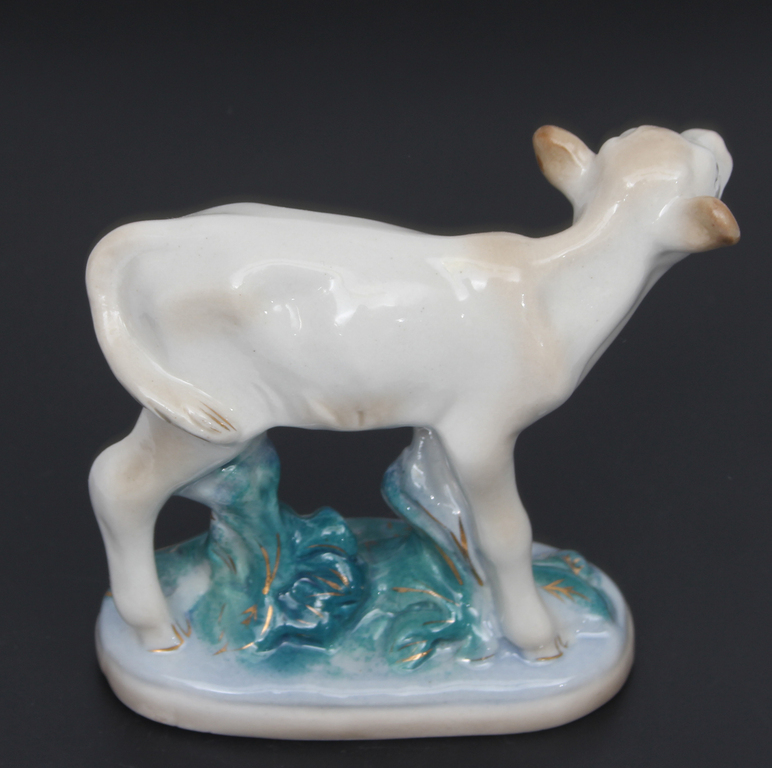 Porcelain figurine 