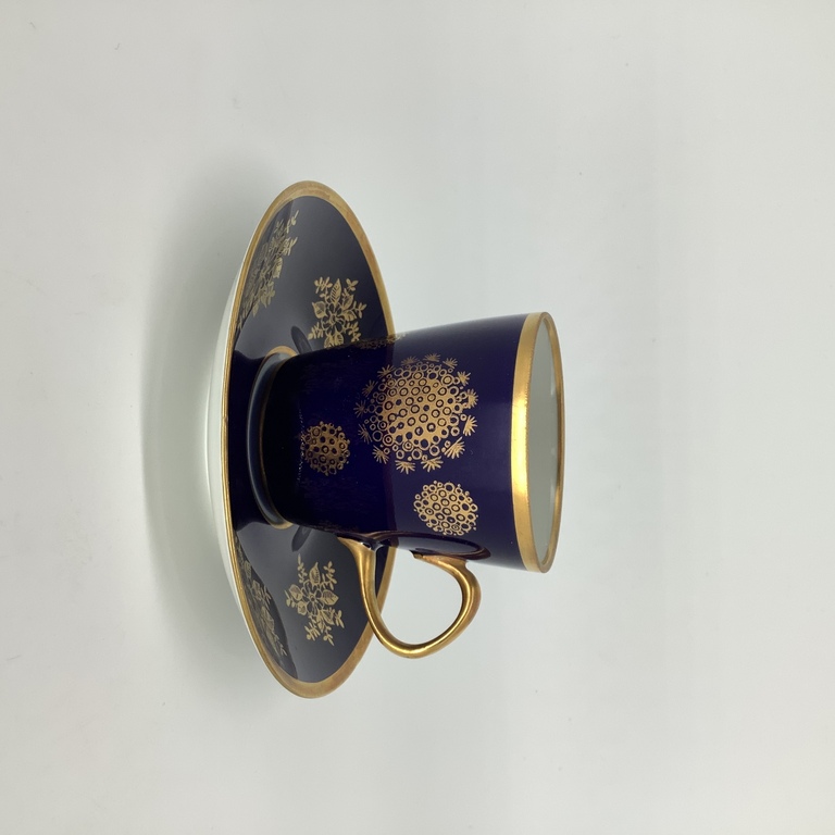 Cobalt, coffee pair. Lichte. Hand painted with gold and outlined. Rare shape and excellent preservation.