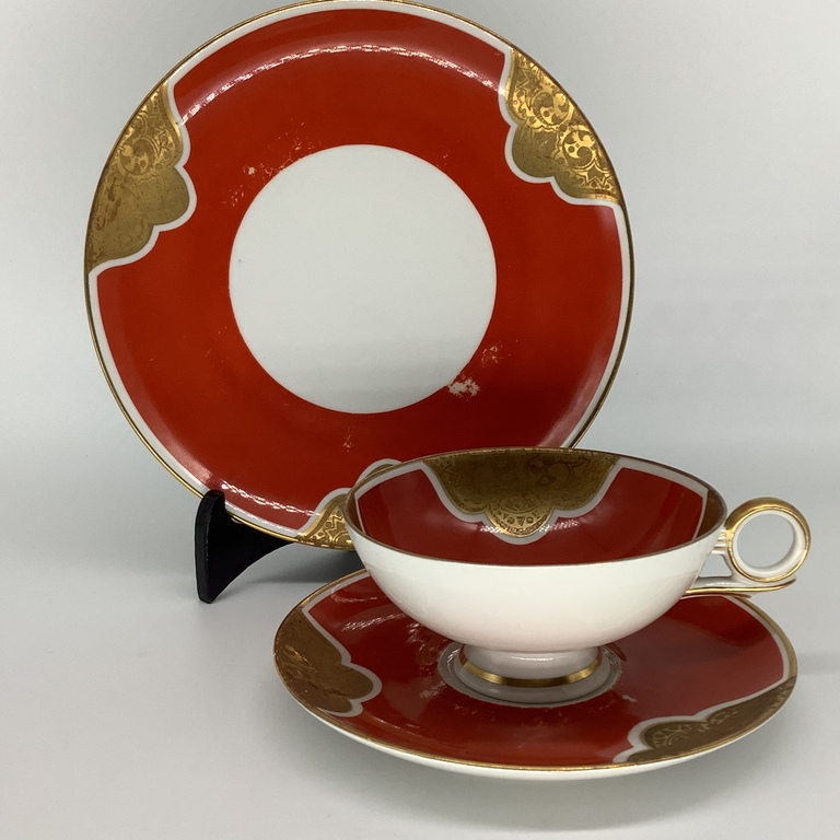 Shaubachkunst Tea pair and cake plate. Art Deco. Hand-painted and gold-plated.