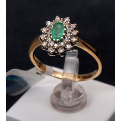 Gold ring diamonds, emerald