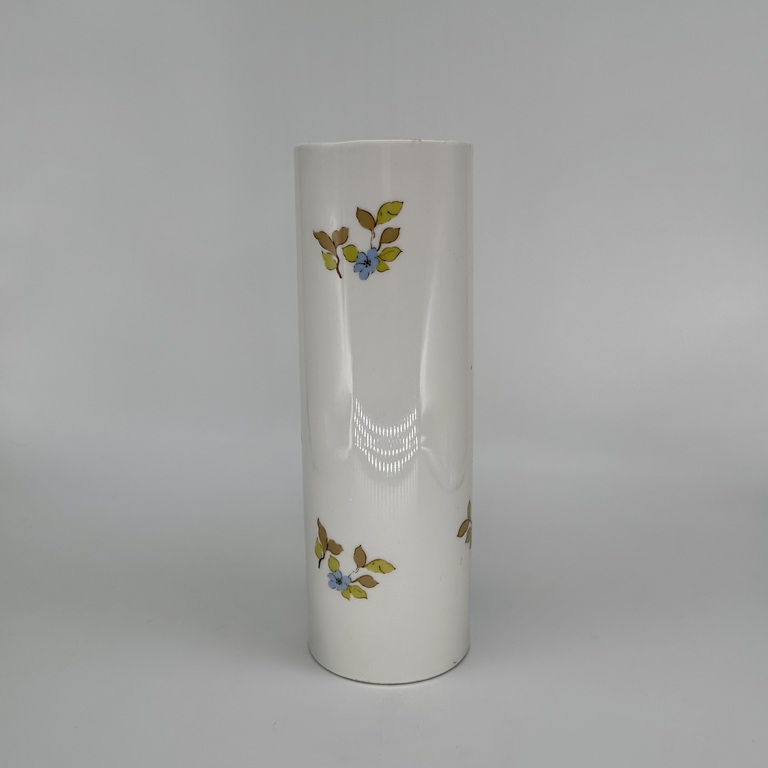 Art Deco vase 60s. Hand painted. Classic shape.