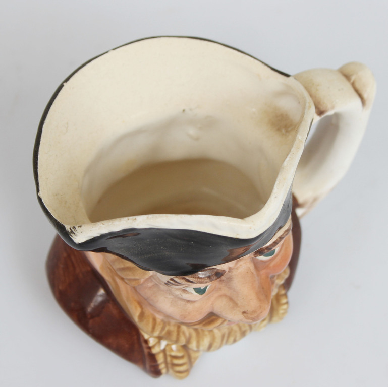 Painted porcelain cup