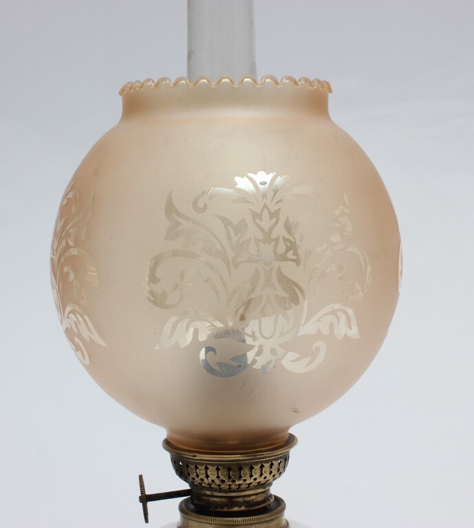Art Nouveau bronze kerosene lamp