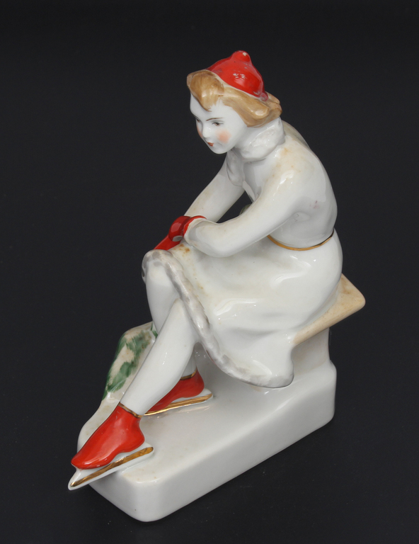 Porcelain figurine 