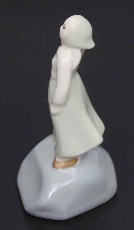 Porcelain figurine 