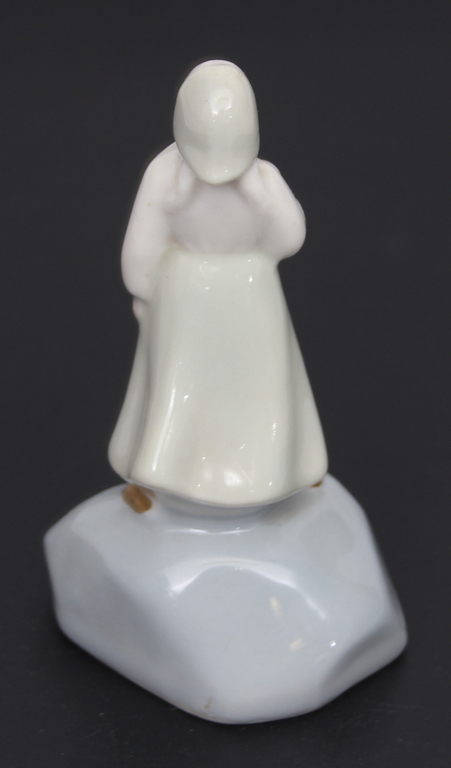 Porcelain figurine 