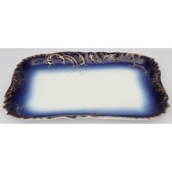 Porcelain serving plate