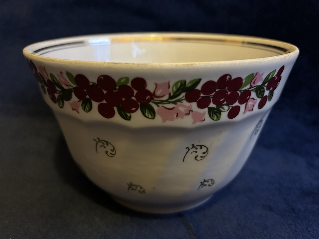 Three rare flower pots. Riga. Neckline with additional painting. Excellent condition.