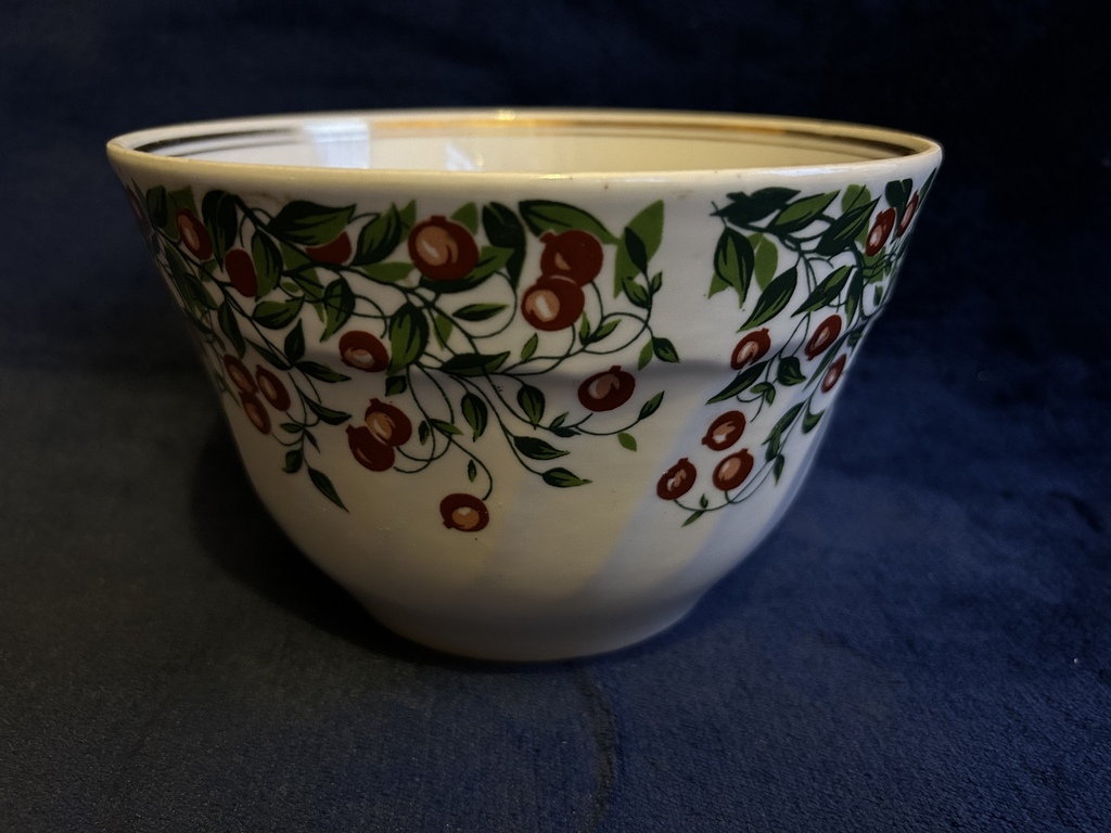 Three rare flower pots. Riga. Neckline with additional painting. Excellent condition.