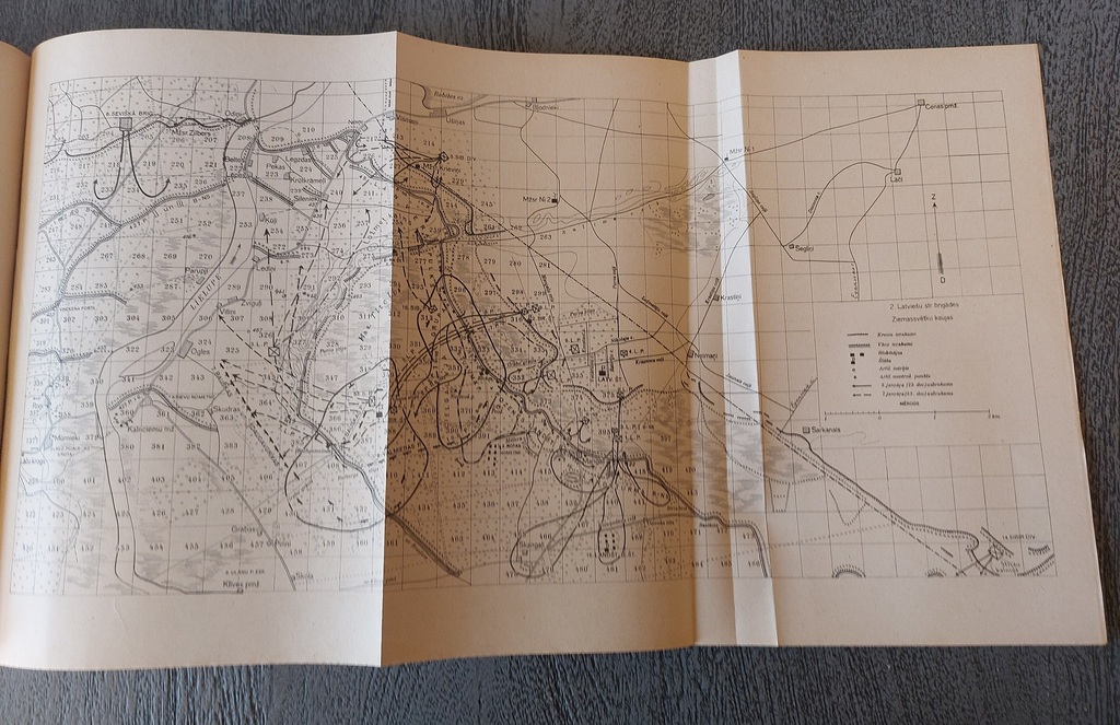 LATVIEŠU STRĒLNIEKI   Latviešu veco strēlnieku vēsturisko dokumentu un atmiņu krājums. I-VI sējumi. 1935 - 1939 g. 