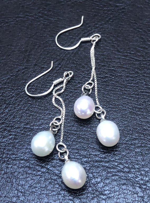 Silver earrings with white freshwater pearls Prove 925.