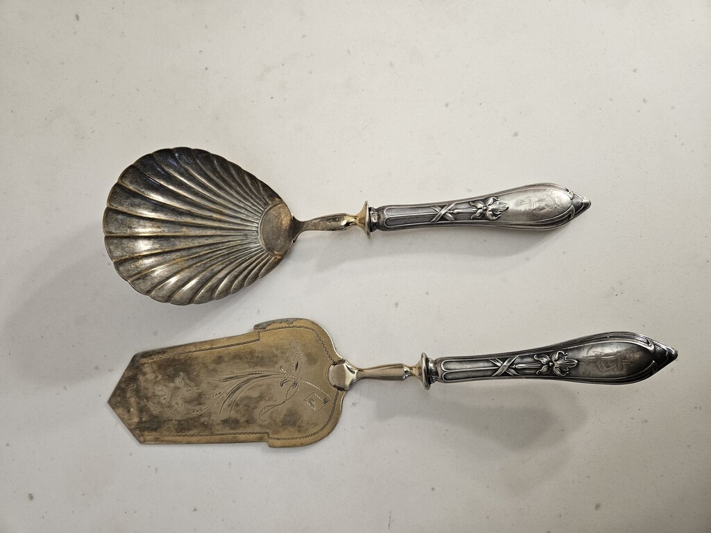 Serving spoon and cake spatula, silver handles