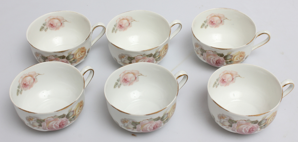 Porcelain service for six persons