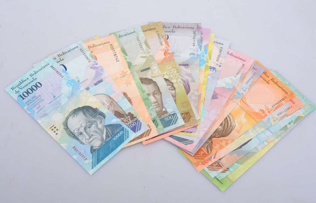 Банкноты Венесуэлы (23 штуки)
