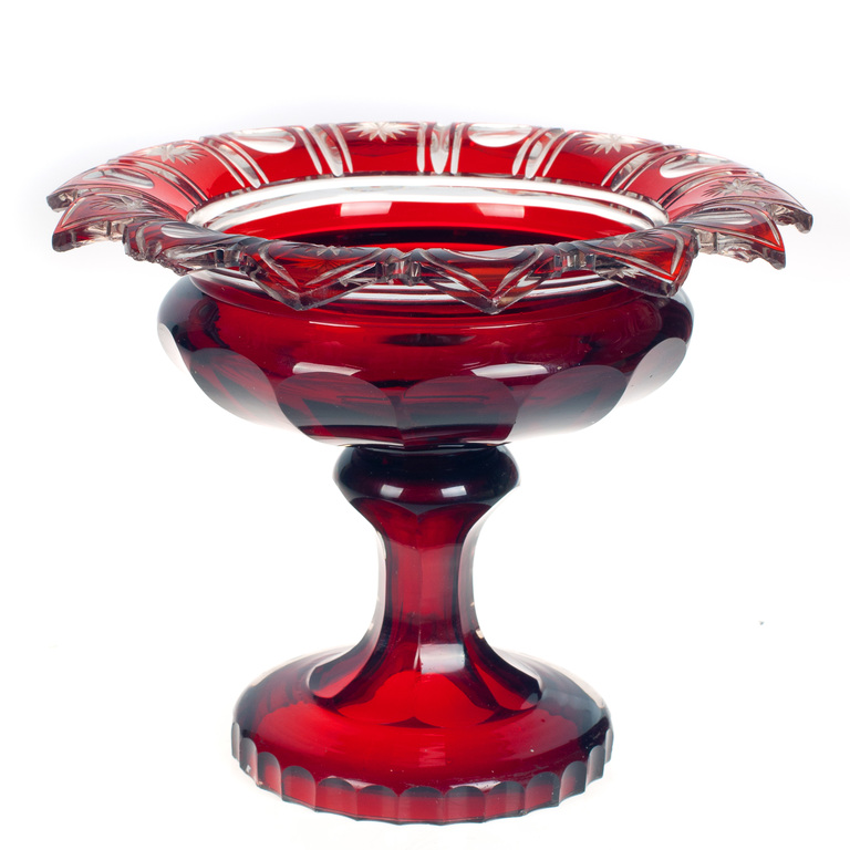 Glass fruit bowl