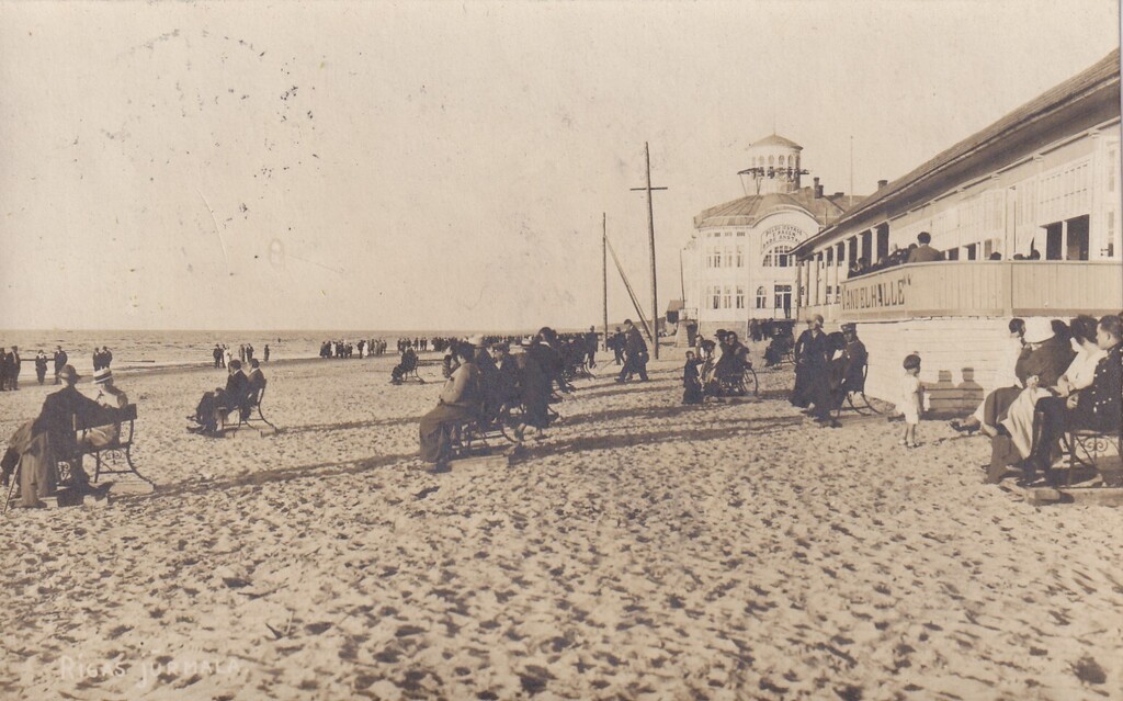 Majoru Beach.