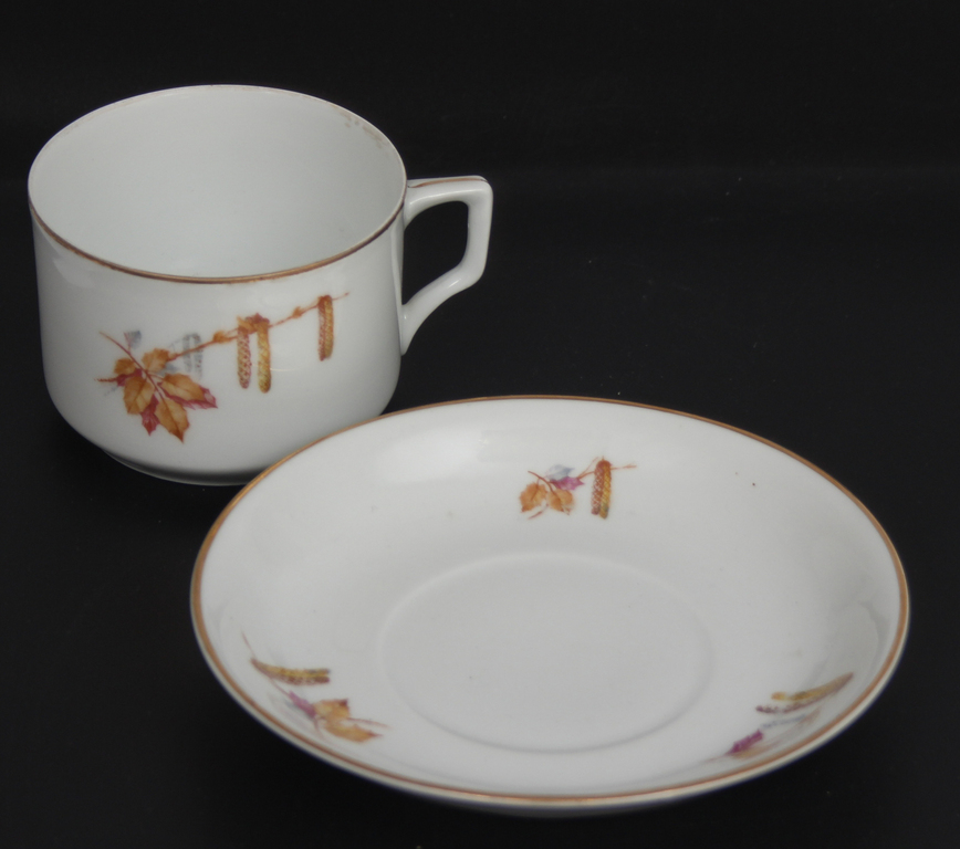 Porcelain tea set for 9 persons