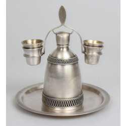 Metal decanter with 4 glasses, tray