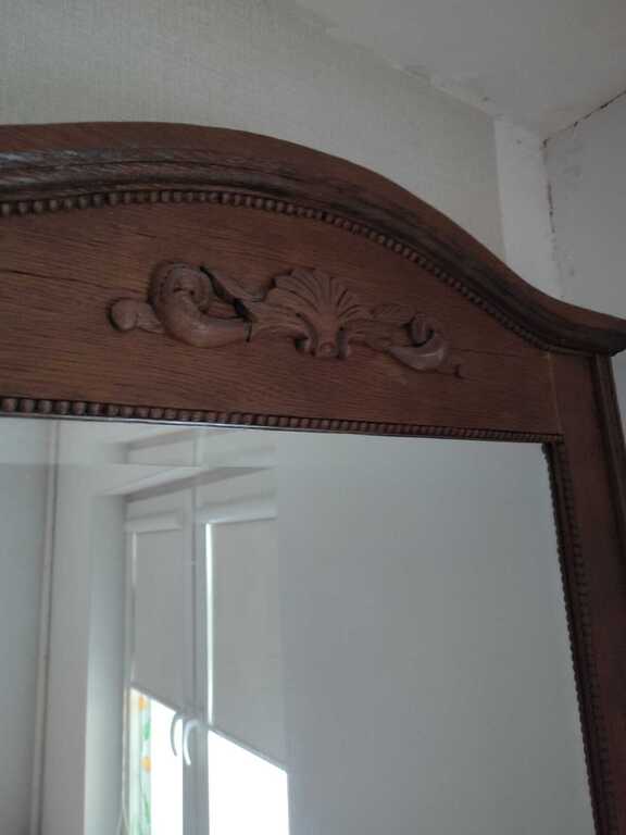 Restored mirror with console in Art Nouveau style