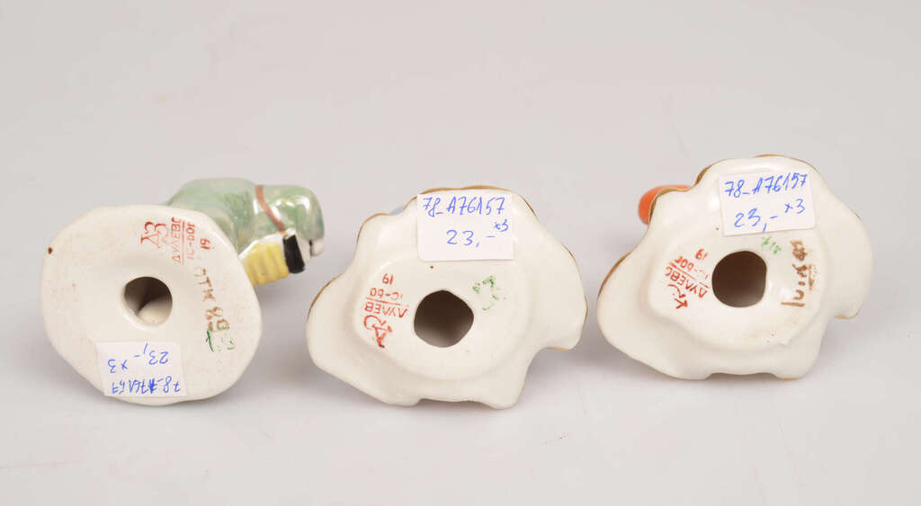 Set of porcelain figurines 
