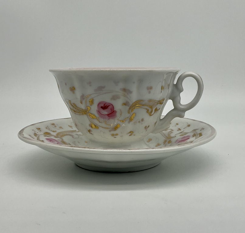 Чайная чашка, Ручная роспись. Знаменитая Кузнецовска форма