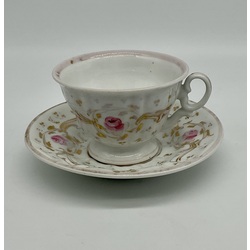 Чайная чашка, Ручная роспись. Знаменитая Кузнецовска форма