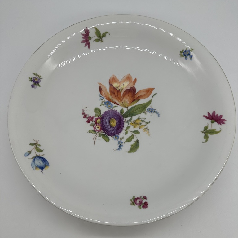 Large fruit plate. Rosenthal. Late 20th century. Hand painted