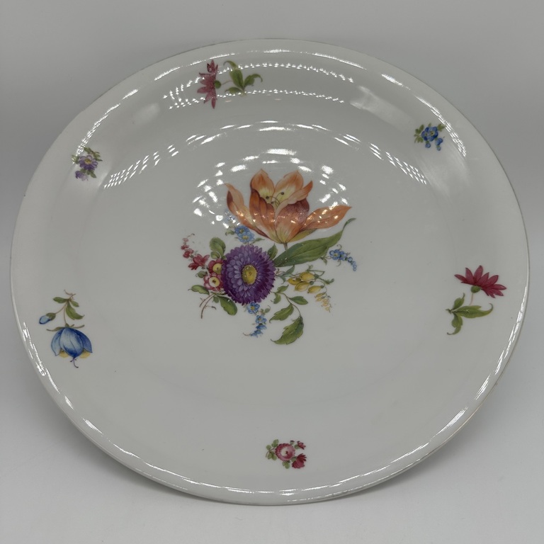 Large fruit plate. Rosenthal. Late 20th century. Hand painted