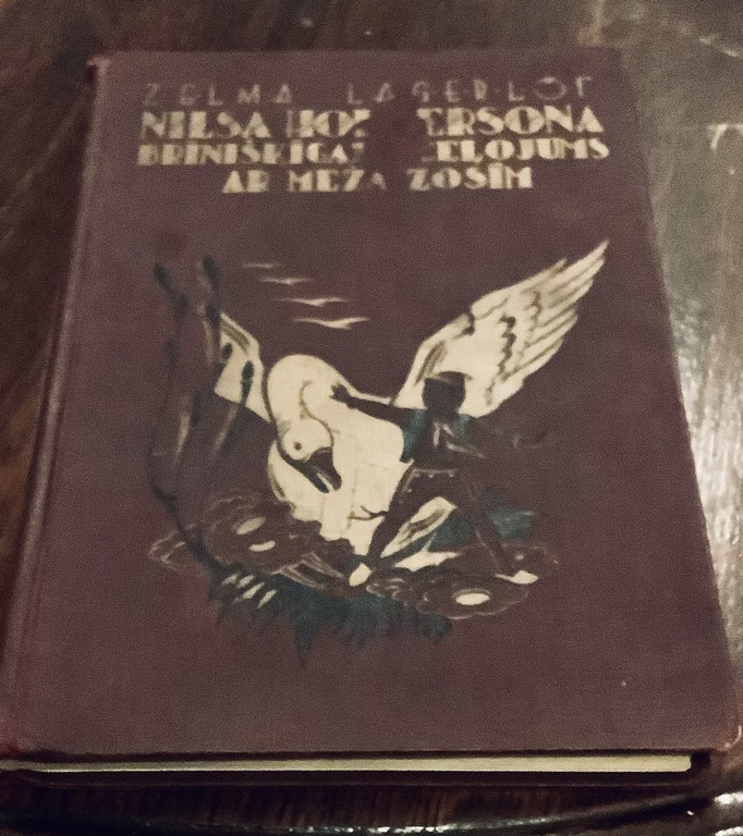 1935. First translation into Latvian of the fairy tale “Nils Holgerson, Journey with the Wild Geese”