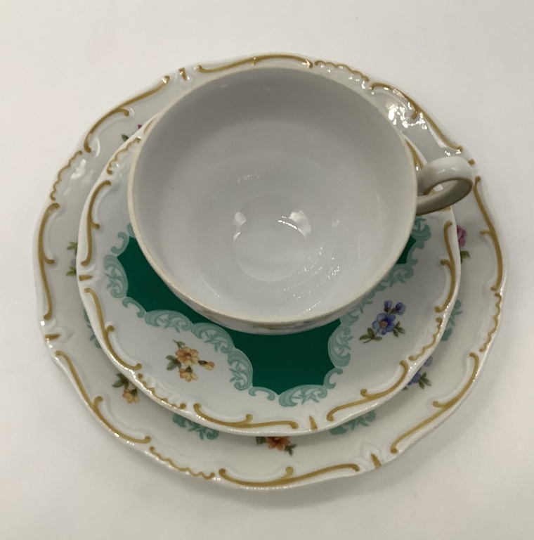 Weimar porcelain.Excellent work of the old masters.Tea trio.Hand painted