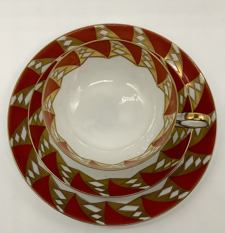 Wallendorf.Art Deco.Tea pair and cake plate.Extensive gold painting.Last century.