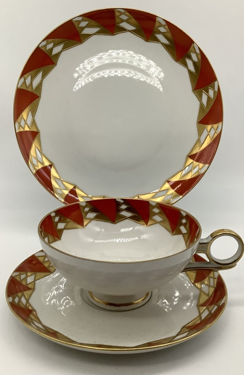 Wallendorf.Art Deco.Tea pair and cake plate.Extensive gold painting.Last century.