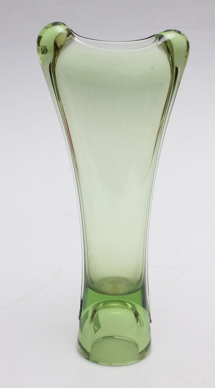 Green glass vase from Livani factory