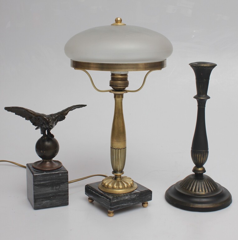 Kabineta galda bronzas lampa, svečturis, papīra spiede 