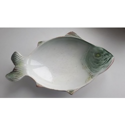 A fish-shaped vessel