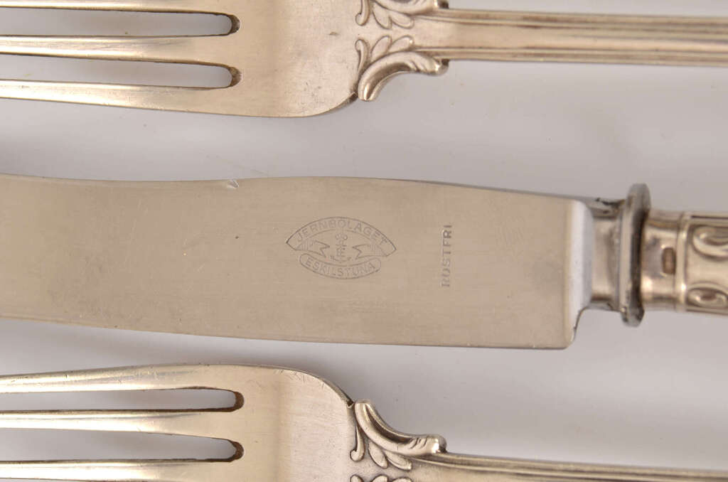 Silver forks with knives for 6 pers.