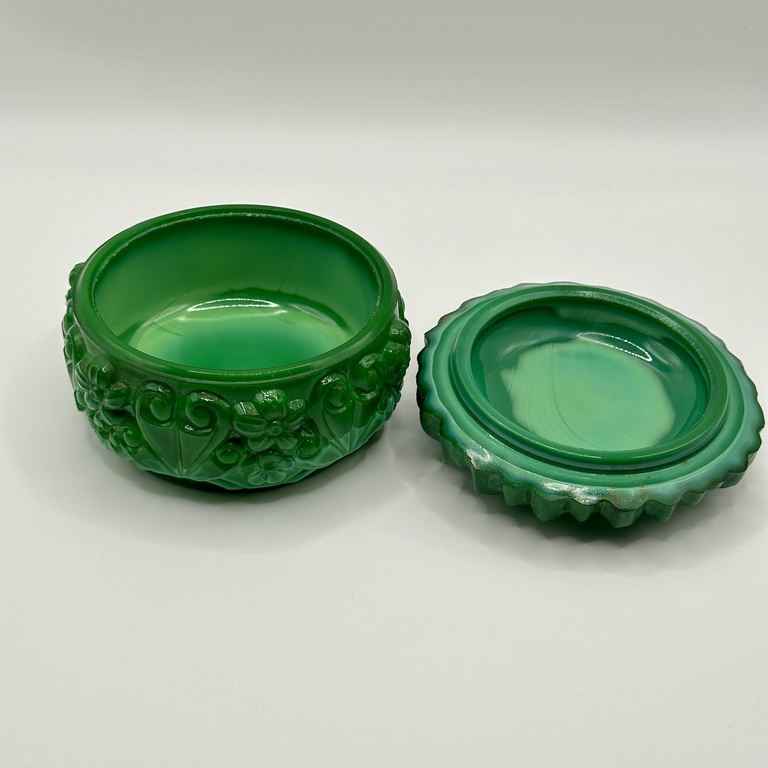 “Sunflower” chest made of malachite glass. Bohemia 1930. For decorations on a woman's table.