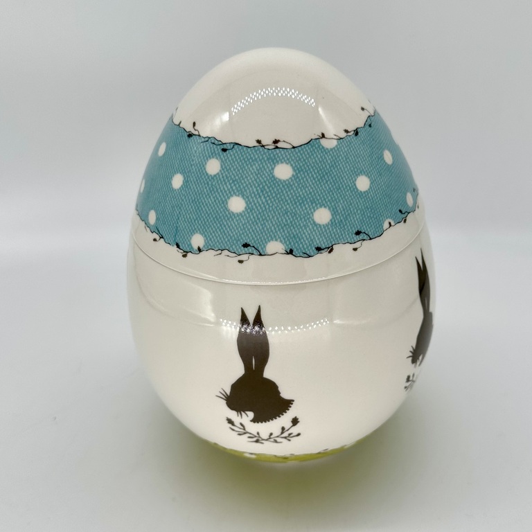 Hutschenreuther limited line of Easter bunnies. Candy bowl for chocolate eggs. For a collection.