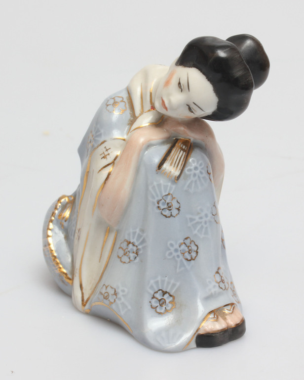 Porcelain figurine 