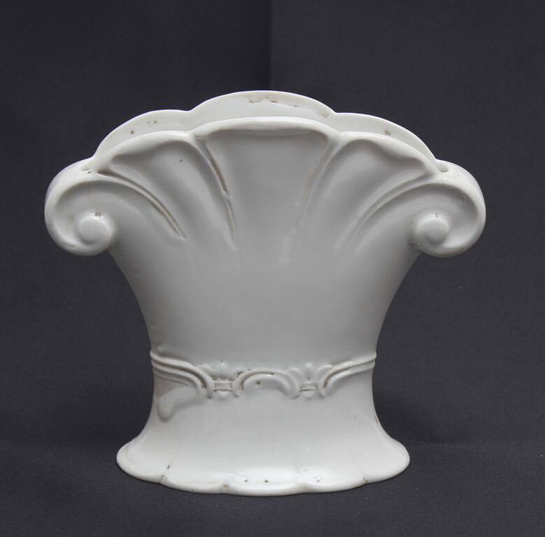 Kuznetsov porcelain napkin holder