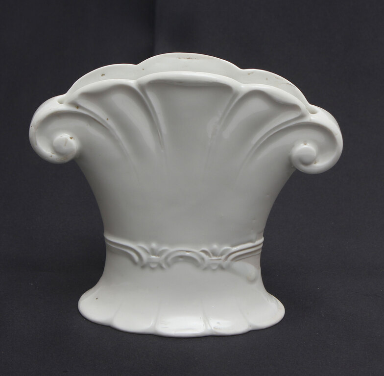 Kuznetsov porcelain napkin holder