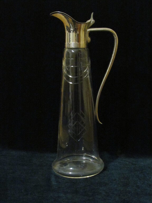 Glass wine jug