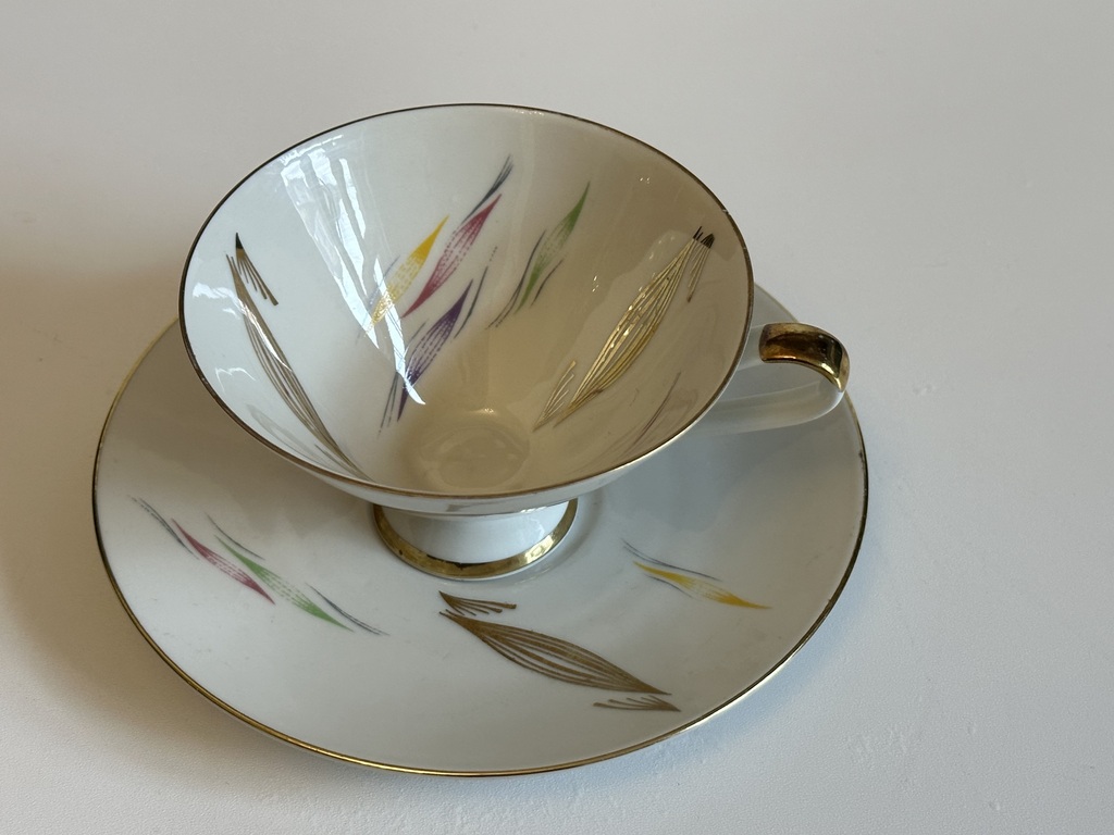 Thin-walled porcelain coffee duo