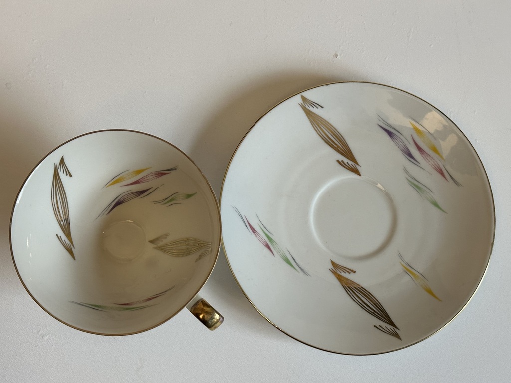 Thin-walled porcelain coffee duo