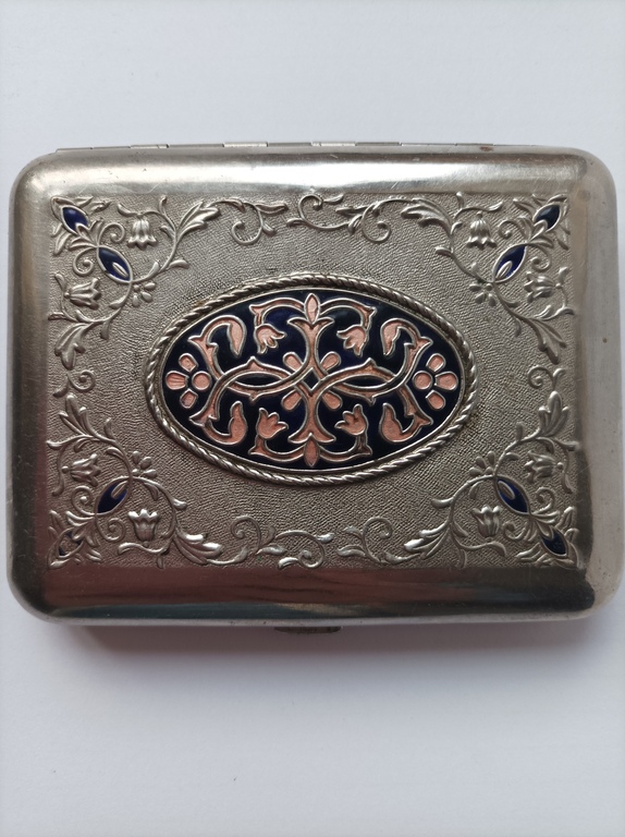 Metal cigarette case