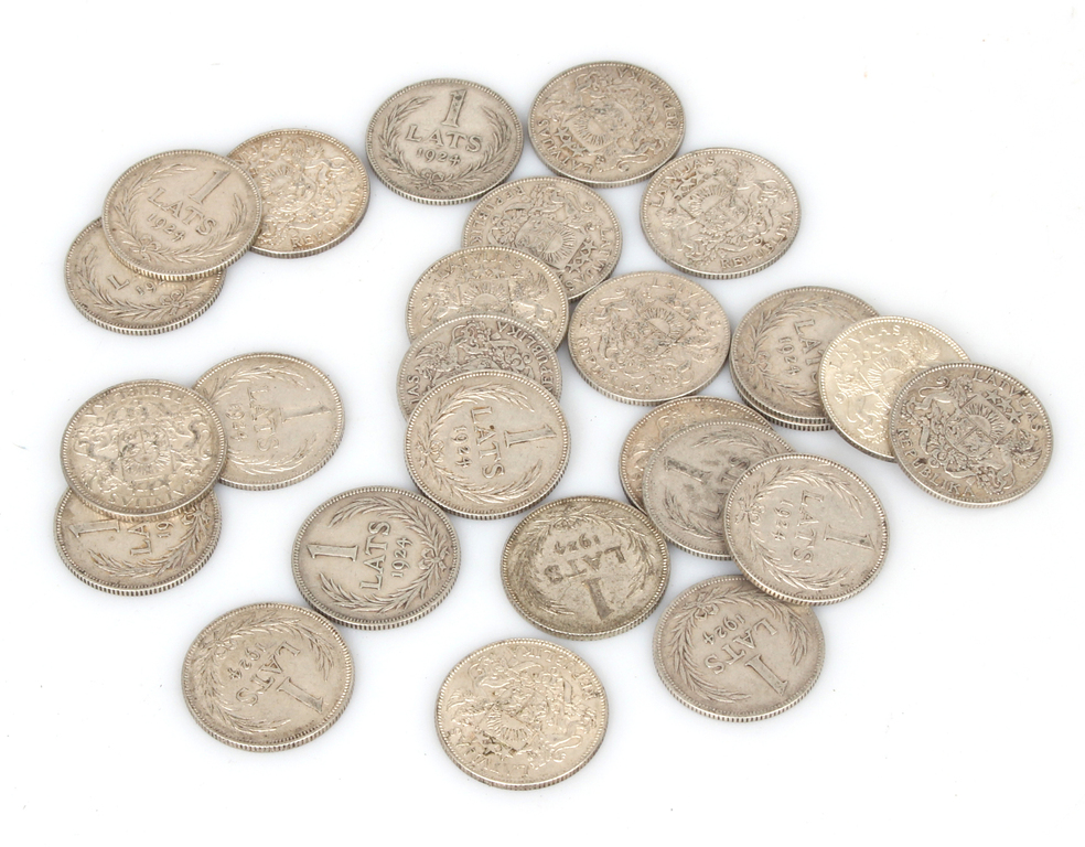 One lat coins (26 pieces)