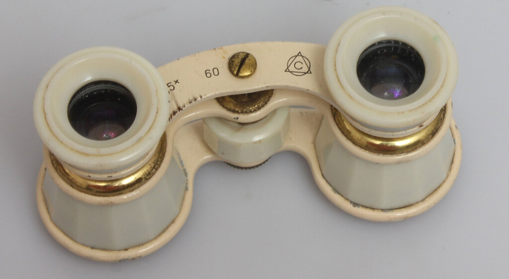 Theater binoculars