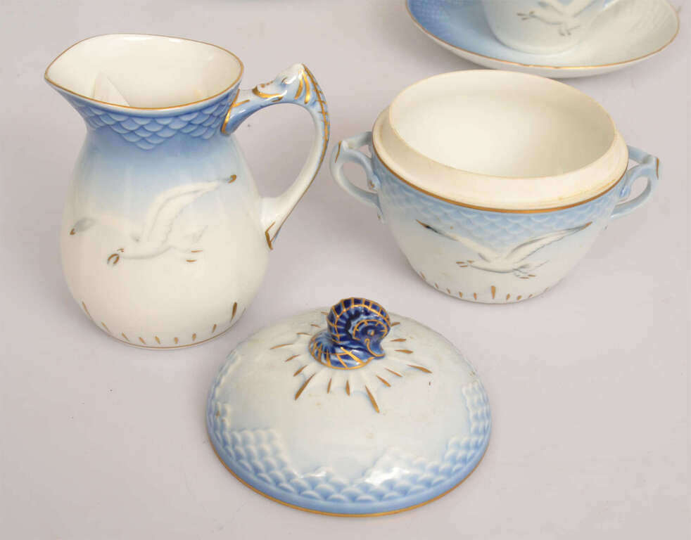 Porcelain coffee service for 12 people (without can)