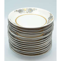 Set of porcelain dishes