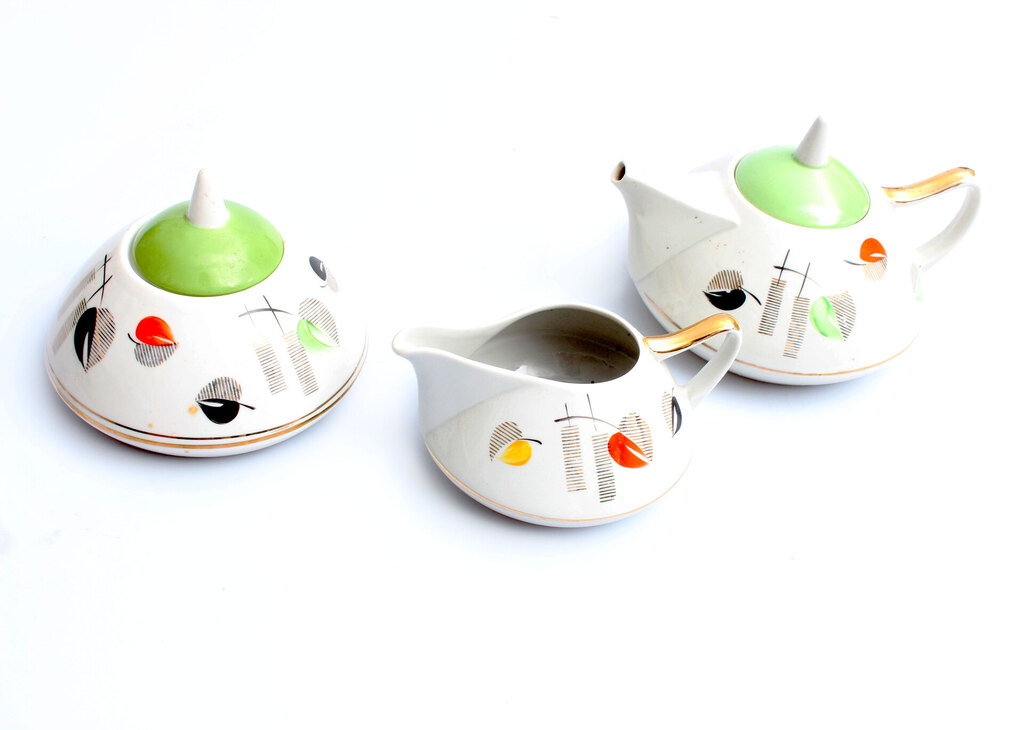 Porcelain service Sakta; tea, milk jug and sugar bowl